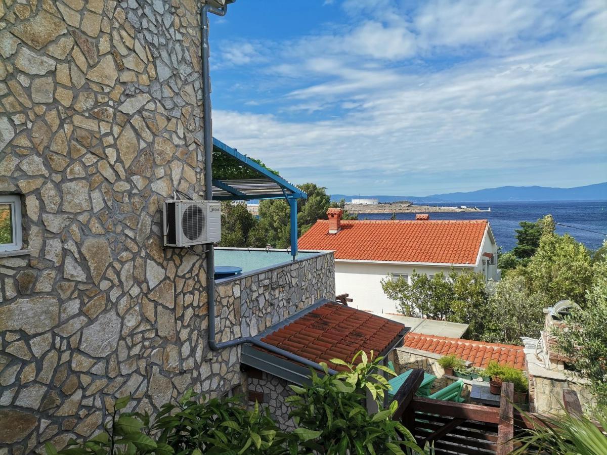 Apartmani Omisalj Exterior photo