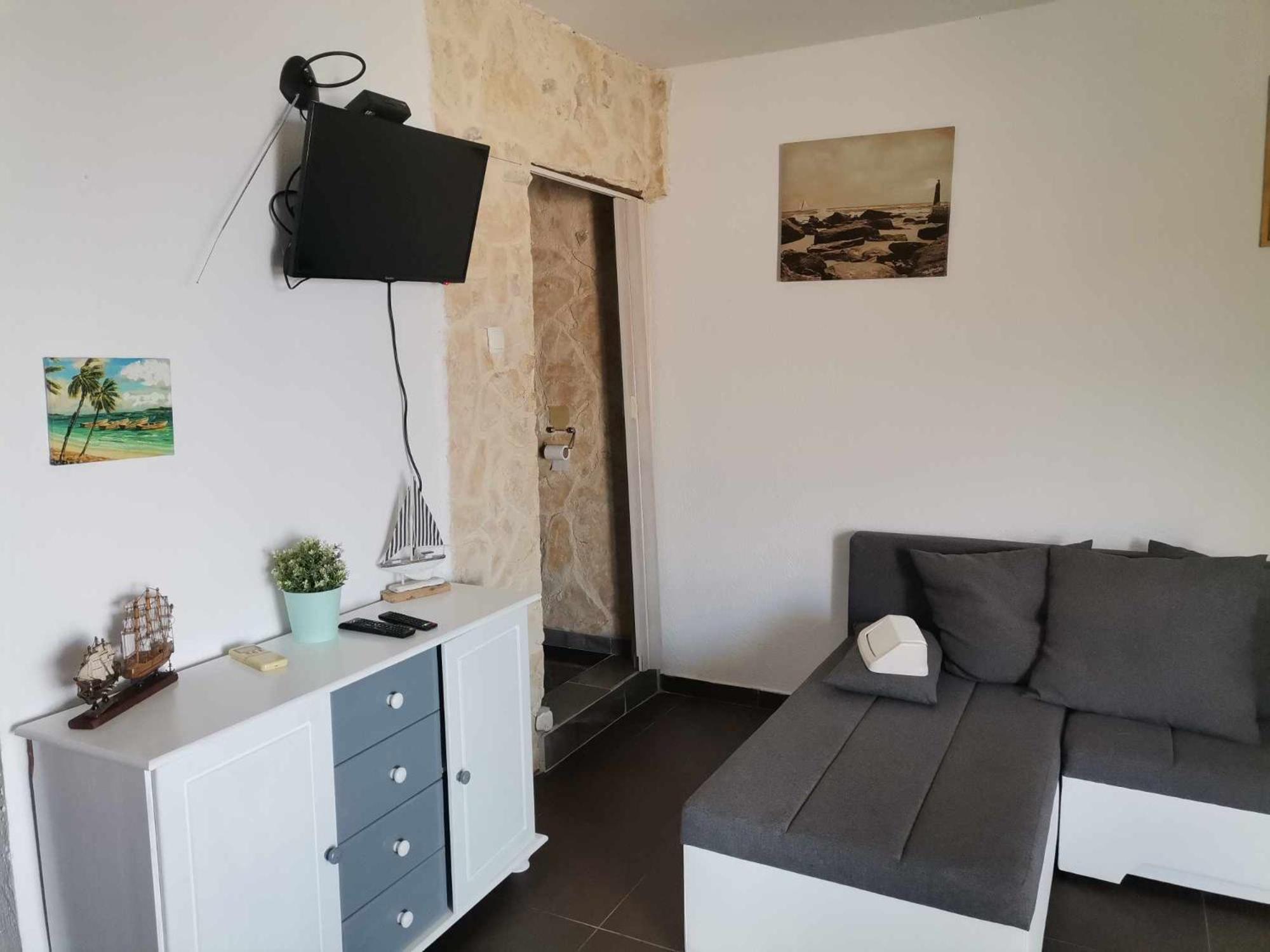 Apartmani Omisalj Exterior photo